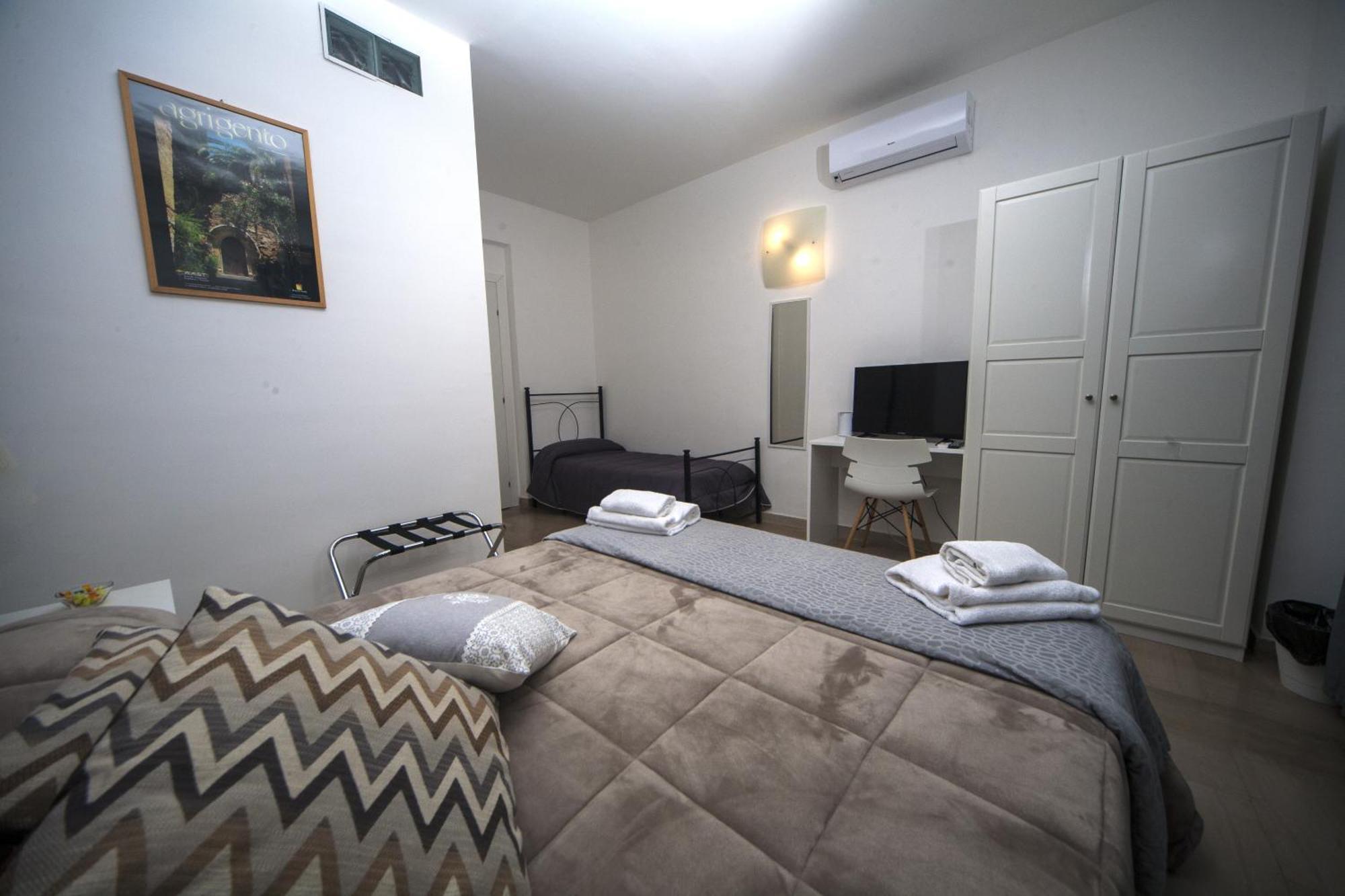 B&B Porta Di Ponte Agrigento Exterior photo